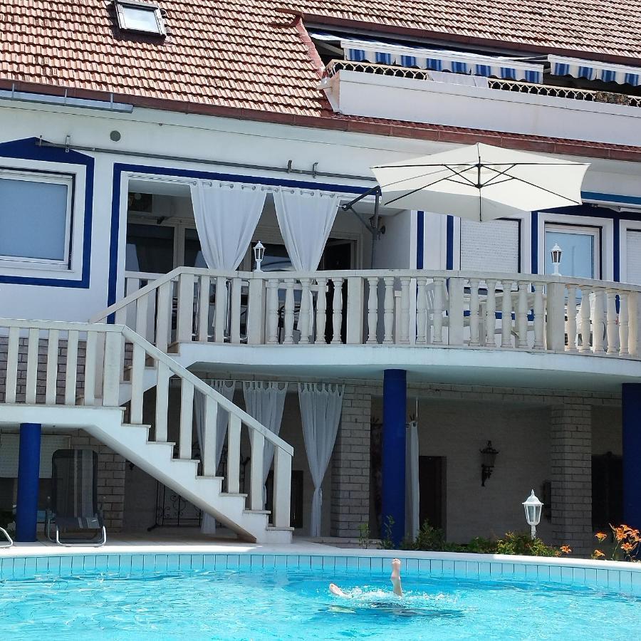 Villa Elit Дуги Рат Екстериор снимка